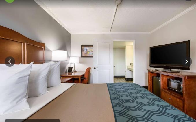 Travelodge By Wyndham Canton-Livonia Area, Mi Kültér fotó