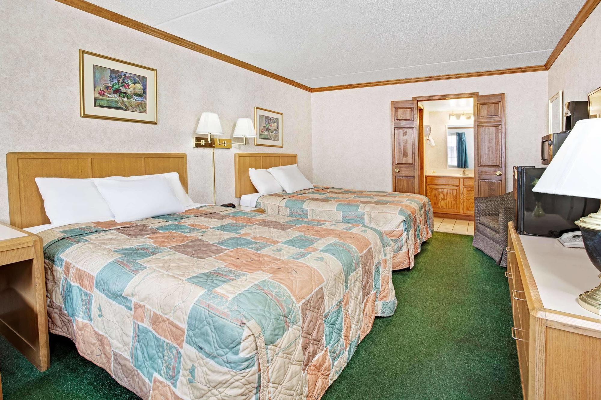 Travelodge By Wyndham Canton-Livonia Area, Mi Kültér fotó